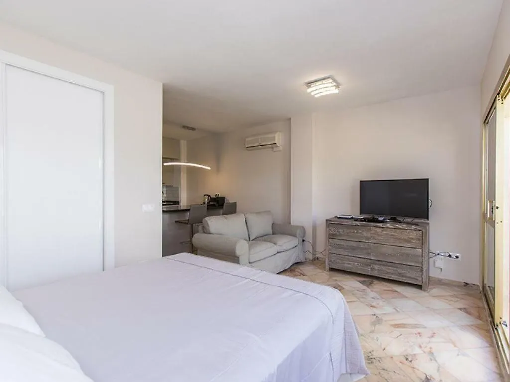 Romana Playa Estudio Marbella Spain